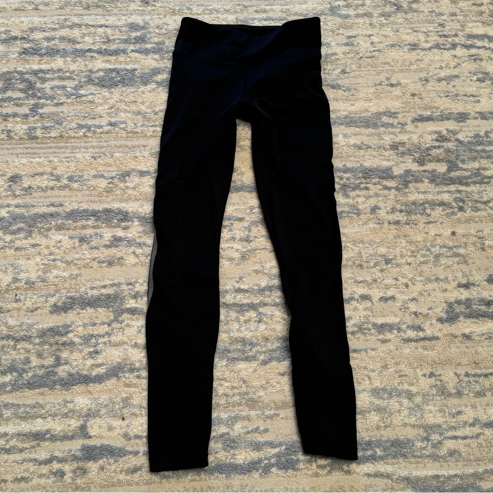 Lululemon Run Crew Tight Leggings
Black / True Navy / Steam Blue, Size 6 - Picture 6 of 11